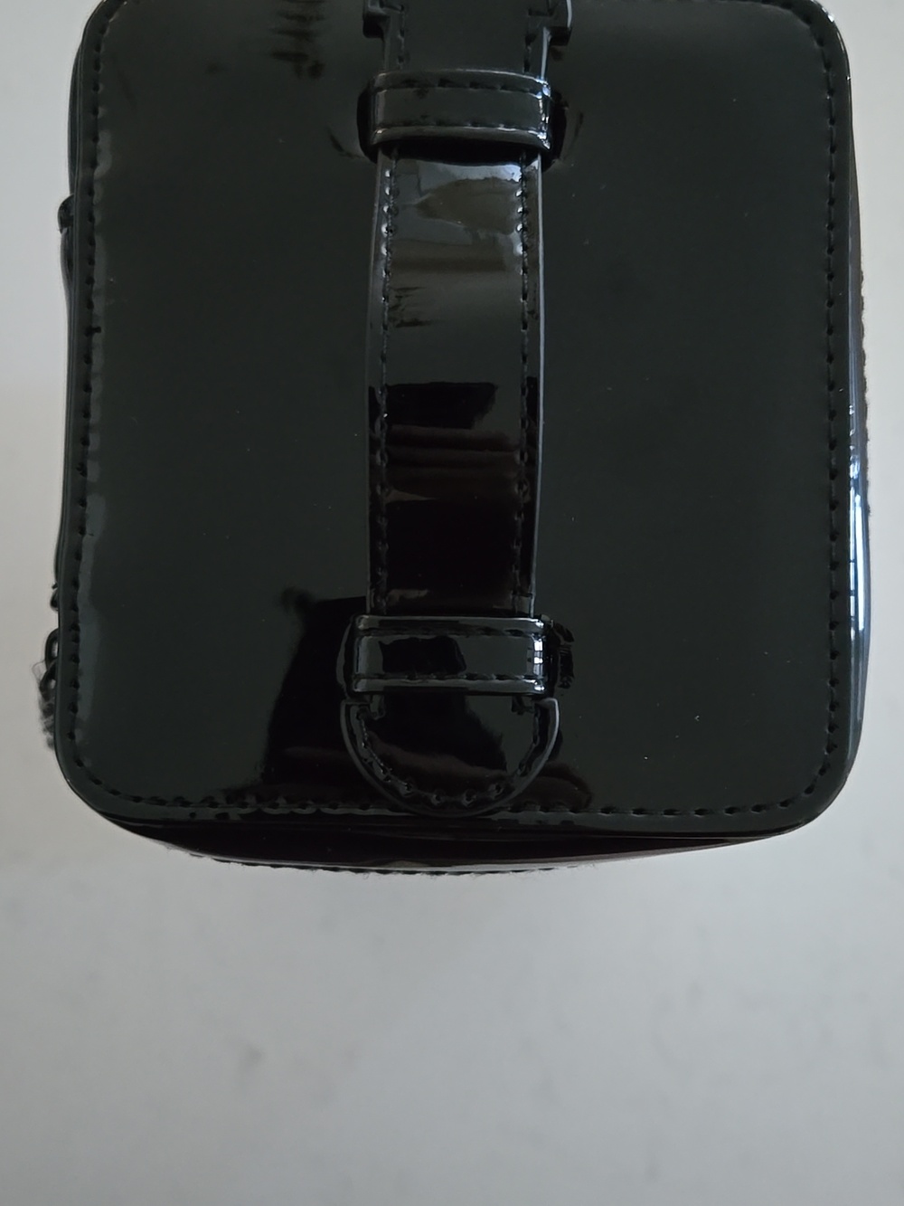 New In Box Never Used DIOR VANITY CASE Black Cosmetic Case Embossed CD Logo 5x4 - Picture 3 of 7